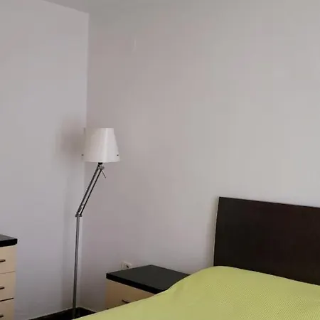 House Next To A Beautiful Park Hotel Tirana